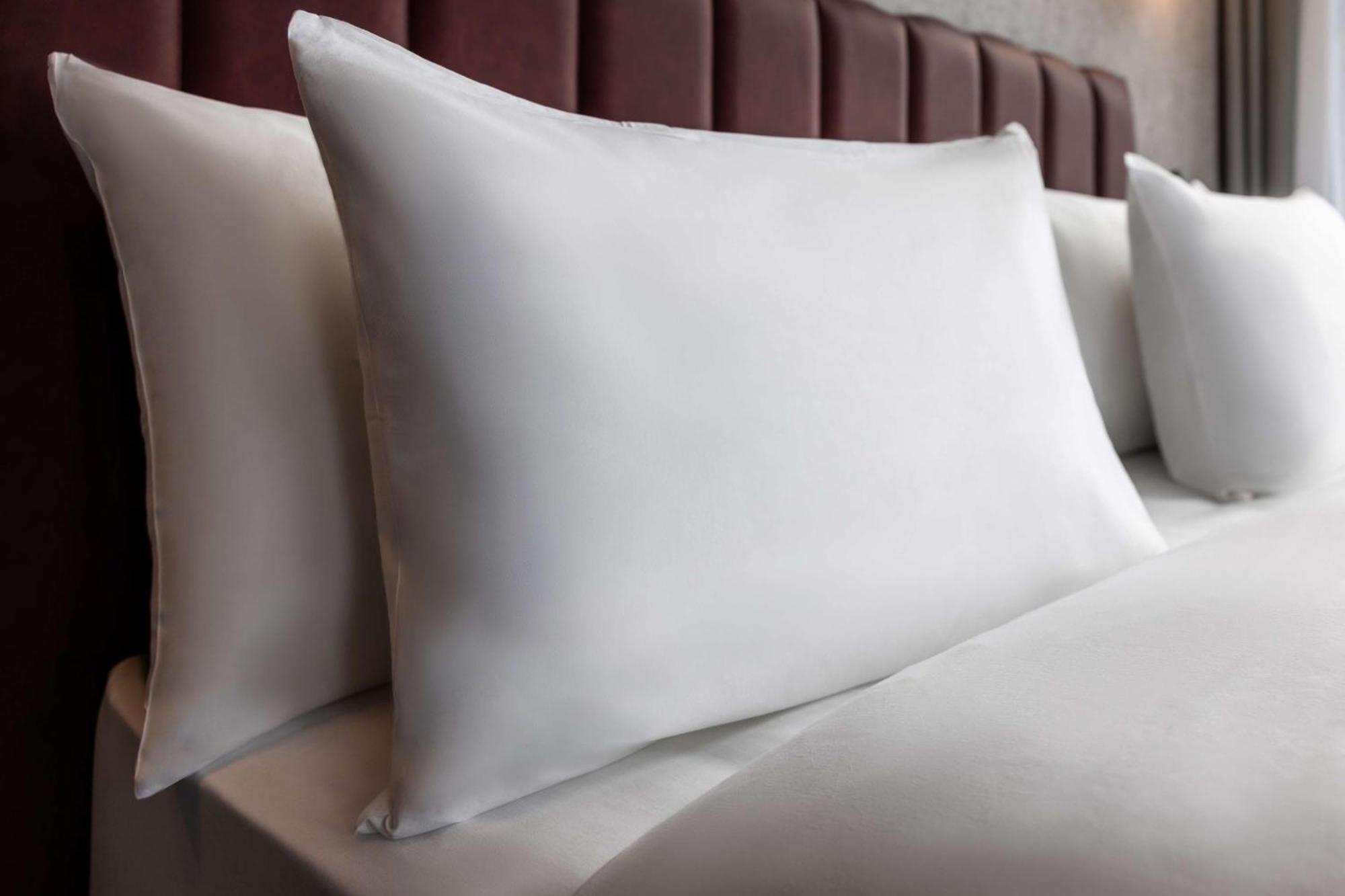 Radisson Blu Hotel At Porsche Design Tower Stuttgart Zewnętrze zdjęcie