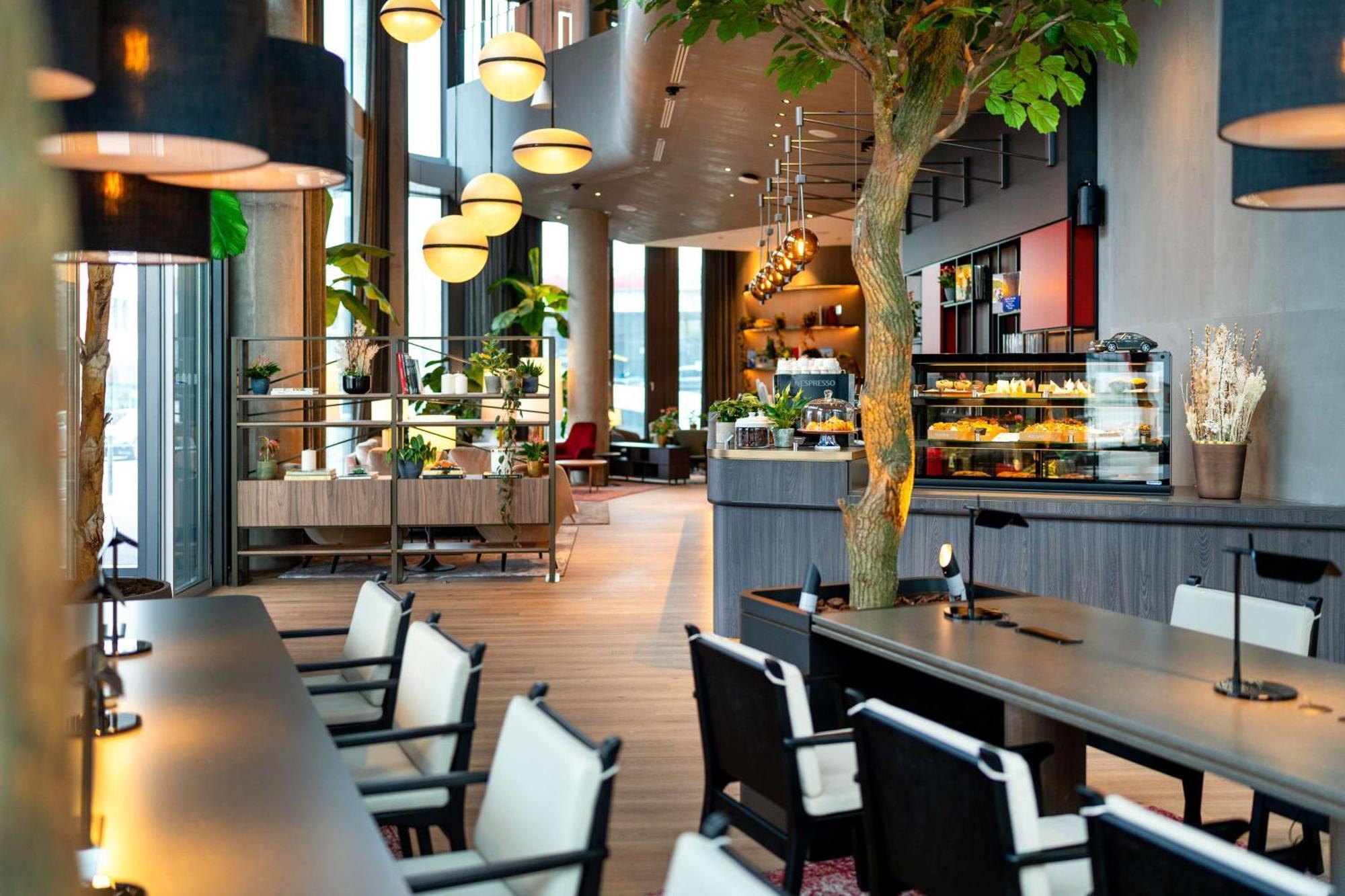 Radisson Blu Hotel At Porsche Design Tower Stuttgart Zewnętrze zdjęcie