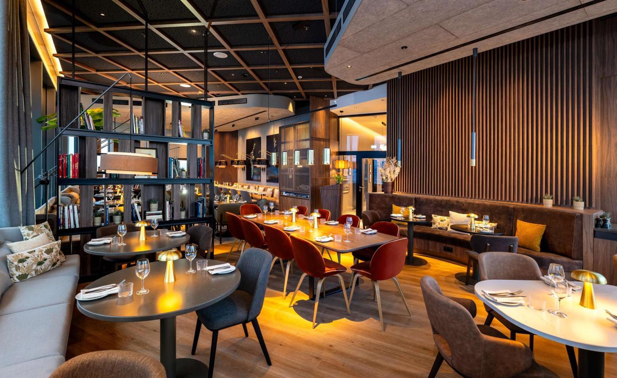 Radisson Blu Hotel At Porsche Design Tower Stuttgart Zewnętrze zdjęcie