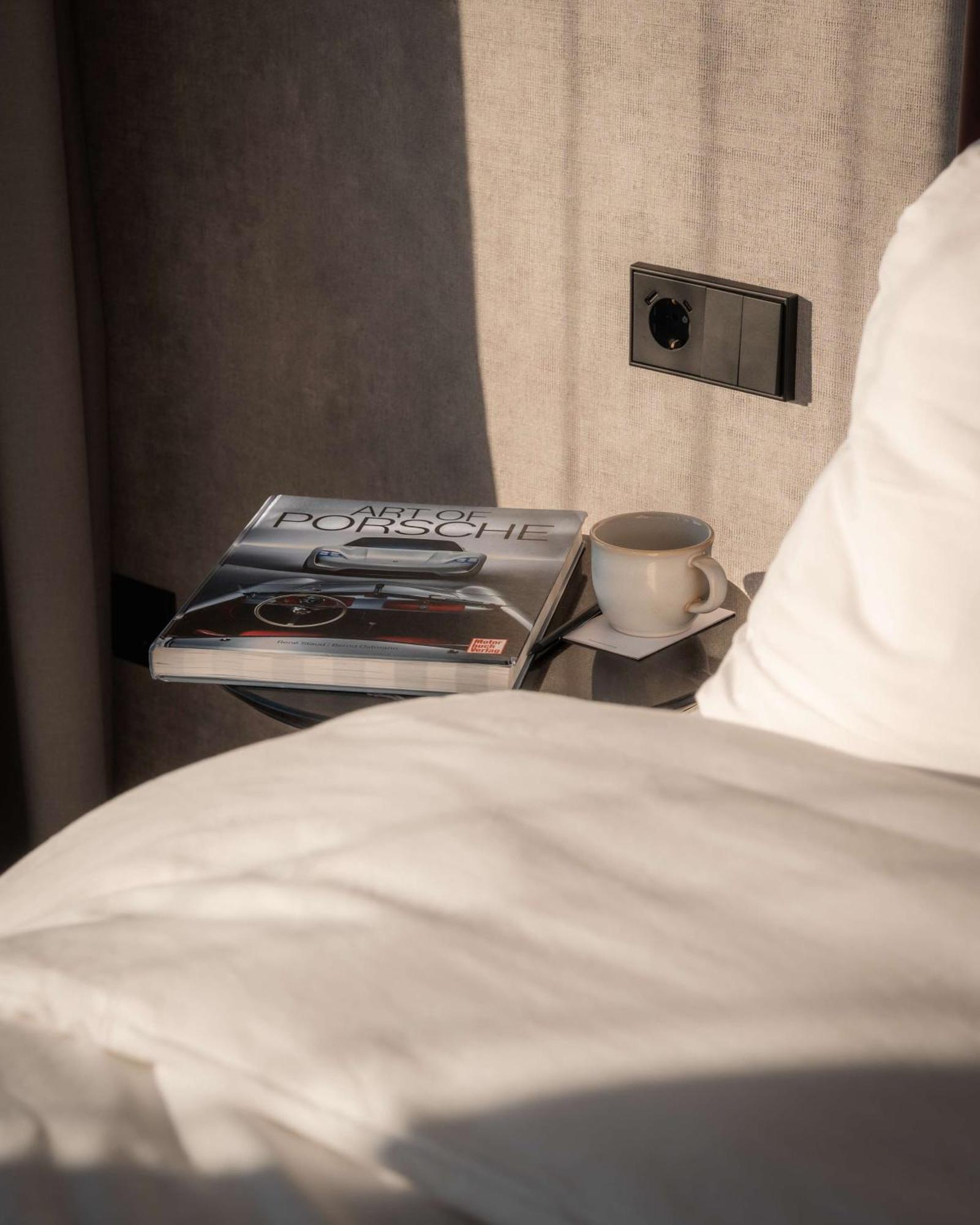 Radisson Blu Hotel At Porsche Design Tower Stuttgart Zewnętrze zdjęcie
