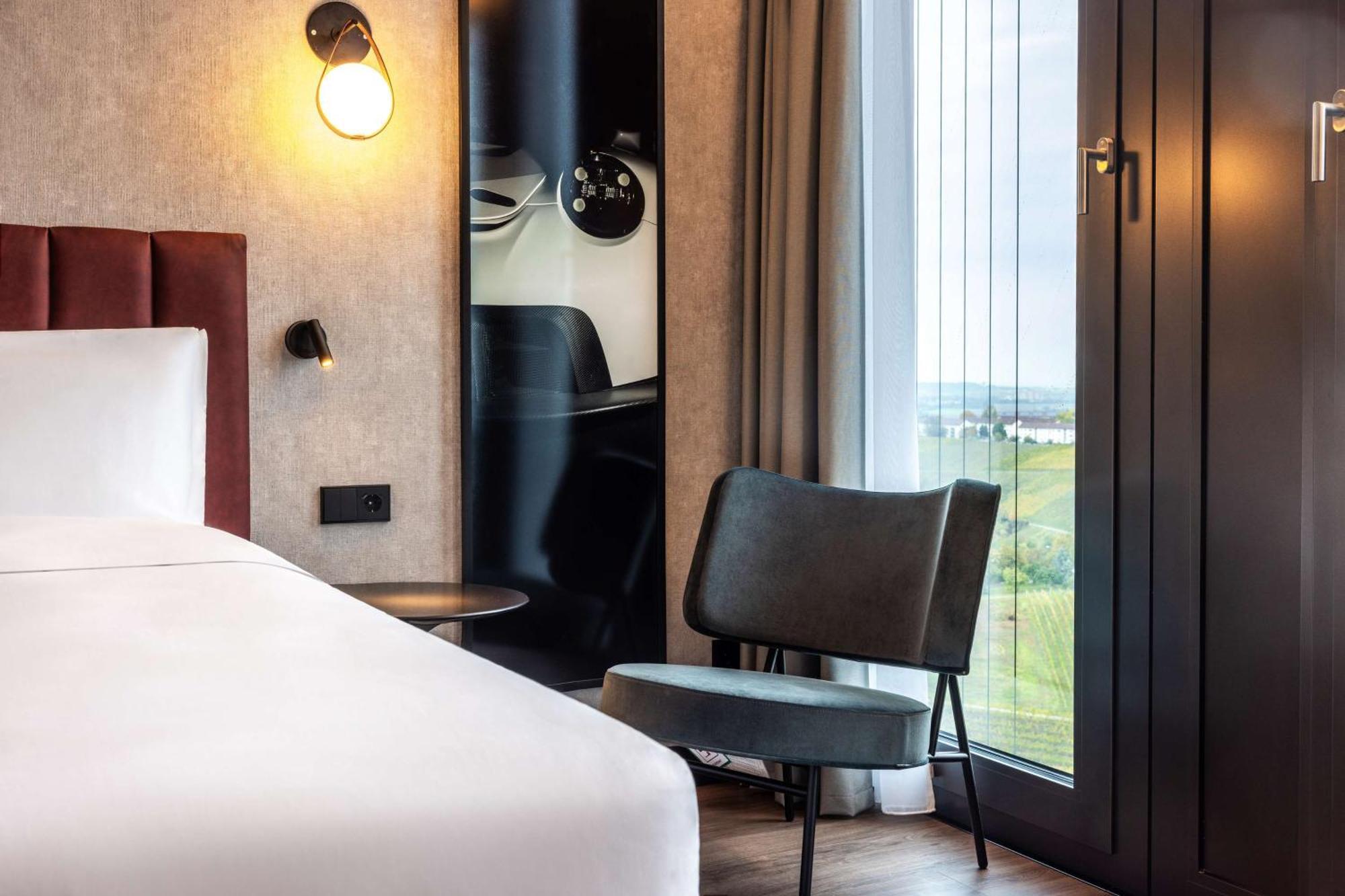 Radisson Blu Hotel At Porsche Design Tower Stuttgart Zewnętrze zdjęcie
