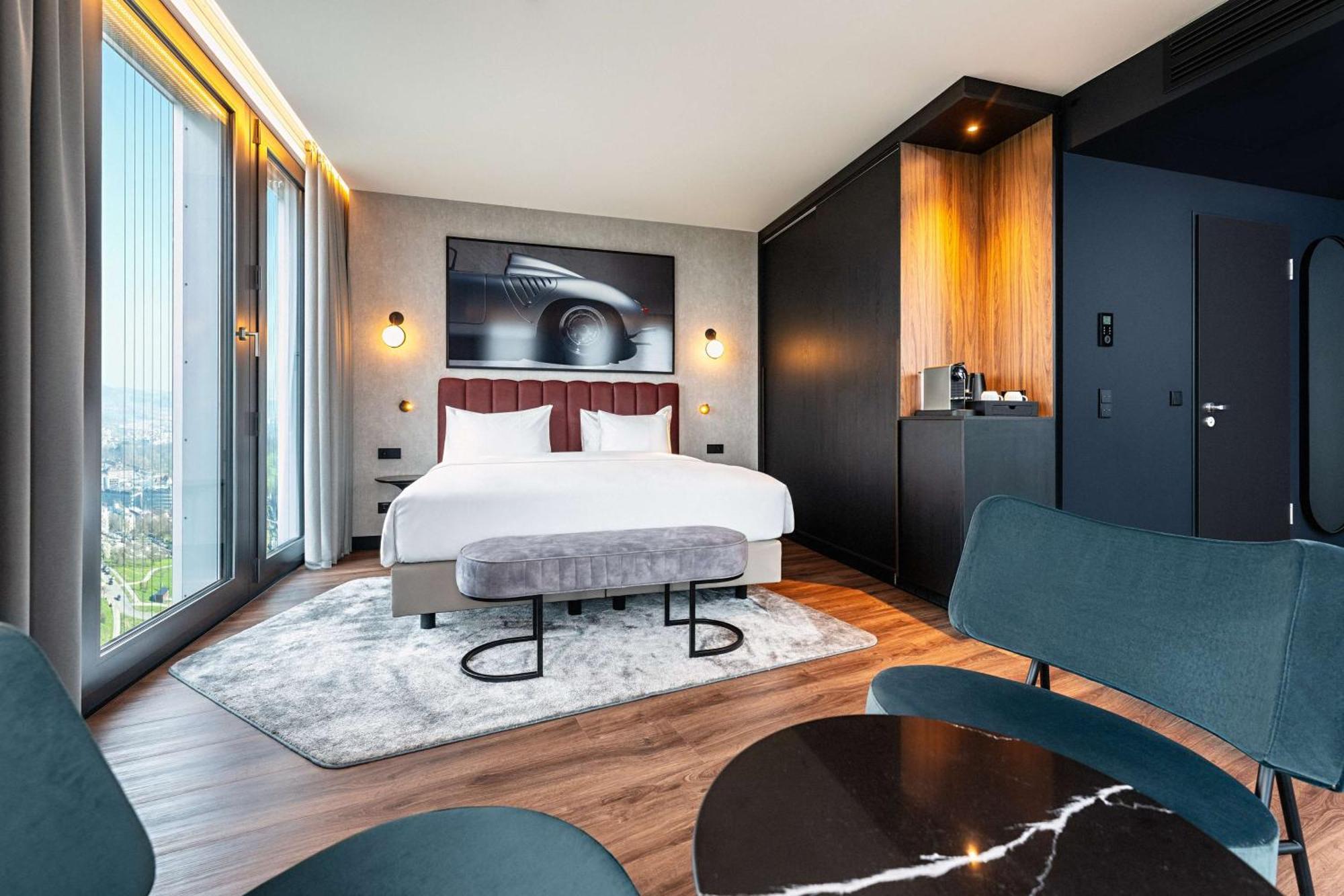 Radisson Blu Hotel At Porsche Design Tower Stuttgart Zewnętrze zdjęcie