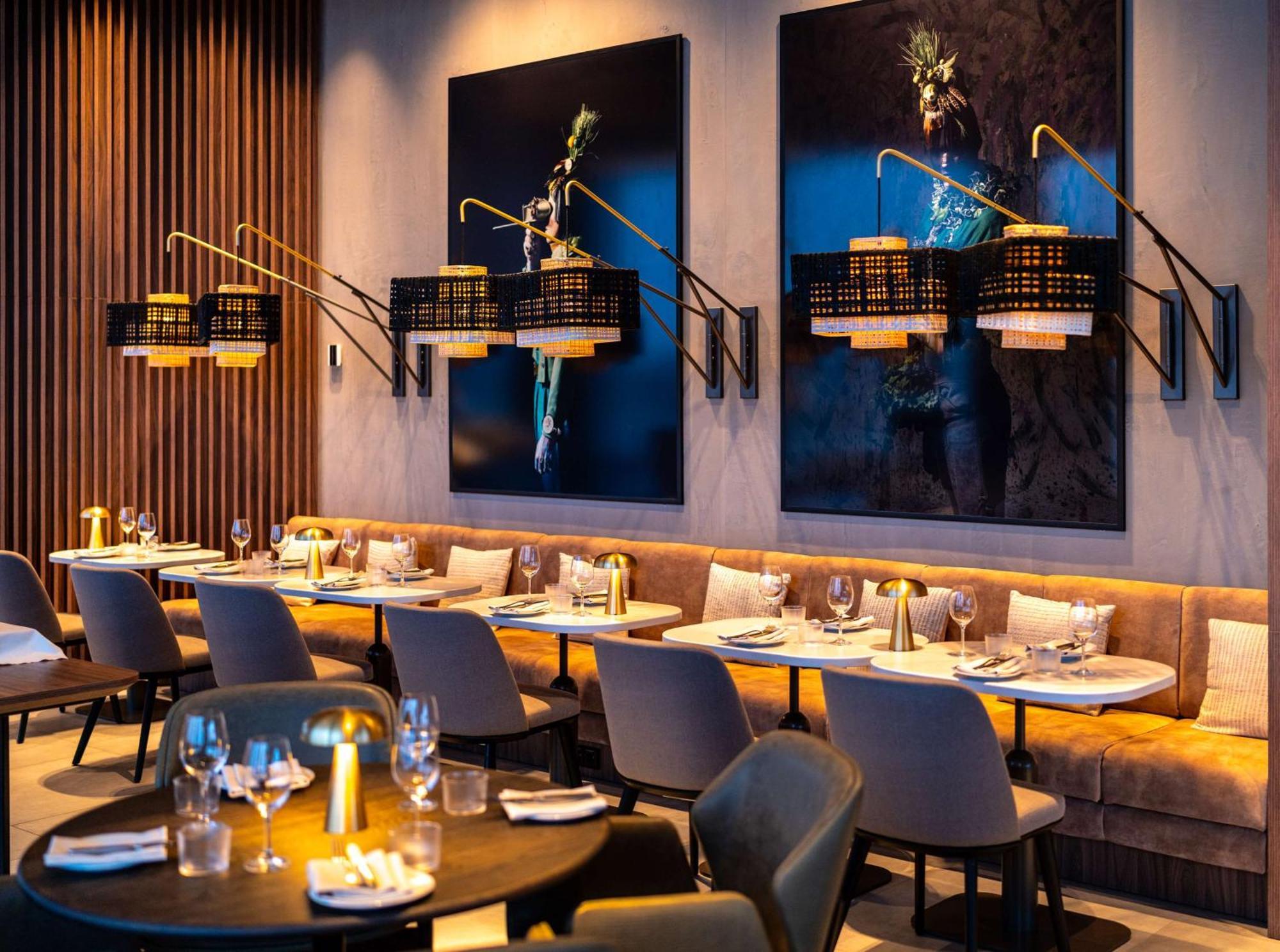 Radisson Blu Hotel At Porsche Design Tower Stuttgart Zewnętrze zdjęcie